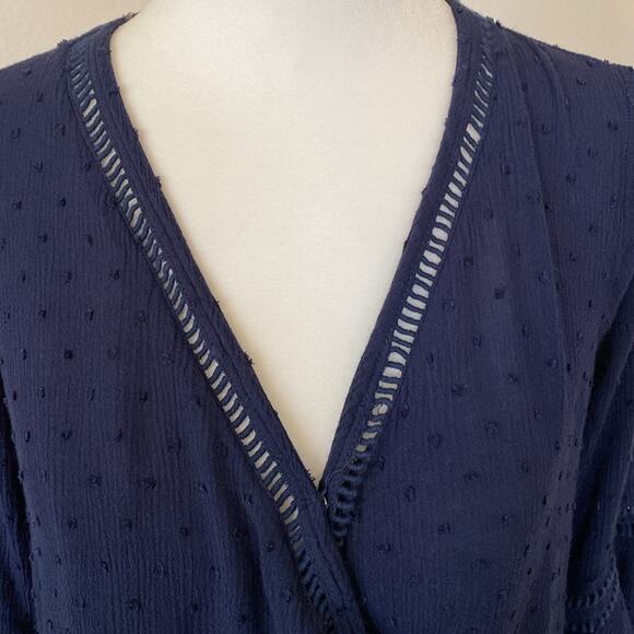 Staccato 3/4 sleeve navy blue blouse small flutter sleeves - Picture 2 of 7